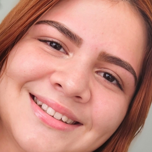 Diseño de cejas y Henna 