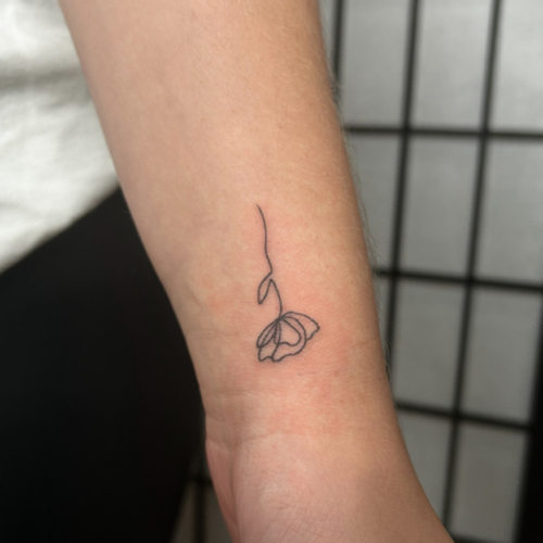 Fine line rose tattoo 🌹 