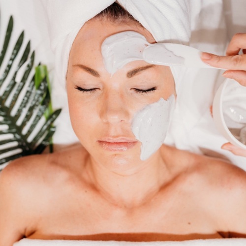 Upgrade your facial to the next level with concentrate collagen mask 