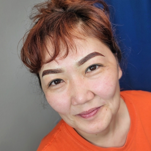 Ombre brows