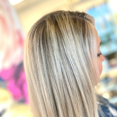 Half head highlight/lowlight, root tap and tone. 