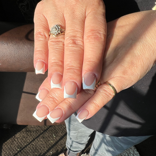 Cute French tips for 25
