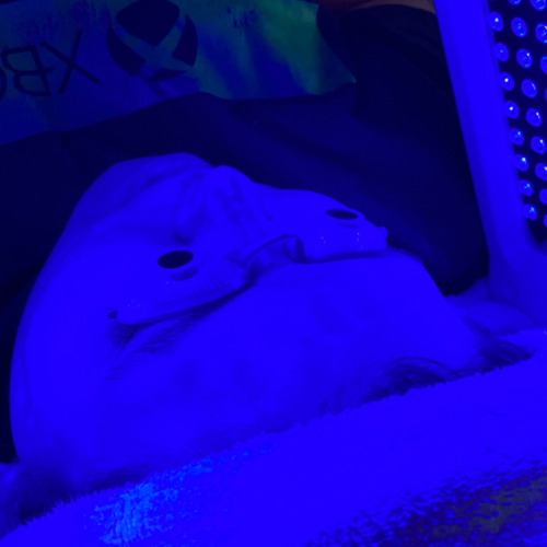 Blue LED treatments kill bacteria and calm inflammation : especially effective after waxing and extractions.