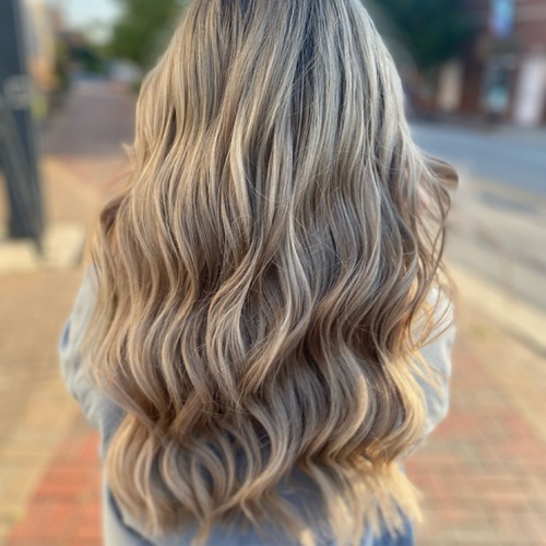 Hand-tied extensions 