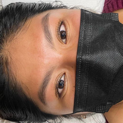 Lash lift and tint with brow wax