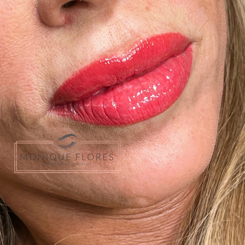 Lip blushing 

Results heal 20-30% lighter and softer