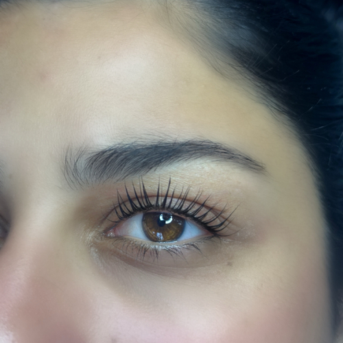 Lash lift and tint
