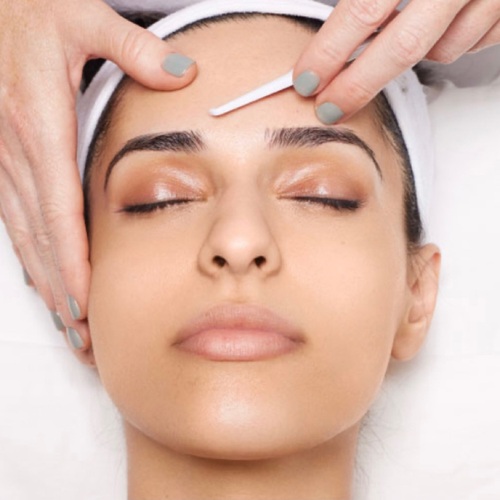 Dermaplaning 