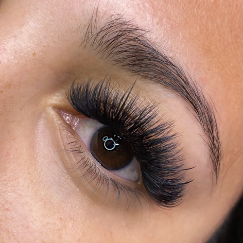 Wispy Volume Lash Extensions 
