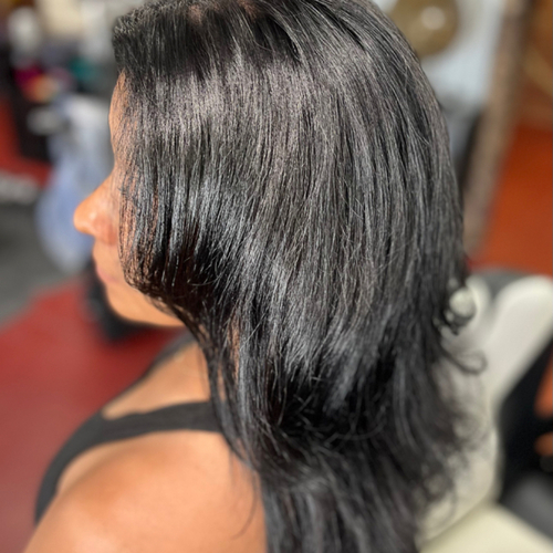 Add in shine! With a Gloss Color service, Conditioning treatment, Olaplex Bond builder treatment!