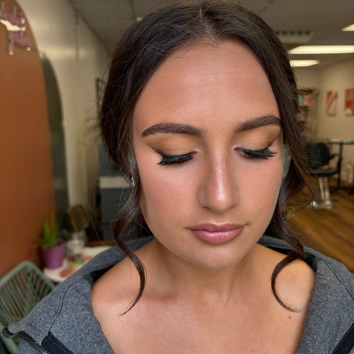 Makeup Artist - Sarah 