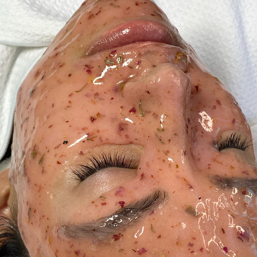 Rose Jelly mask calms after a dermaplane