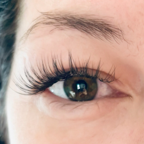 Classic lash extensions 