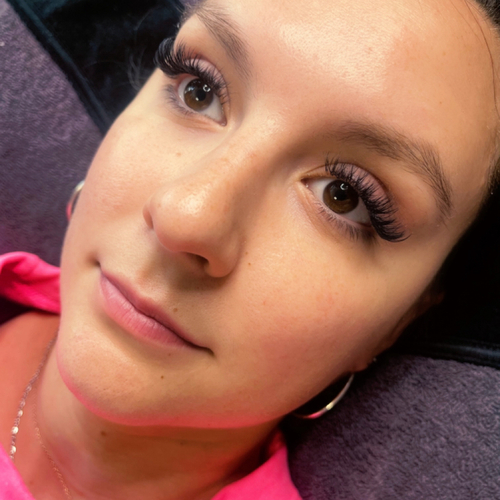 Volume lash extensions (Aug ‘23)