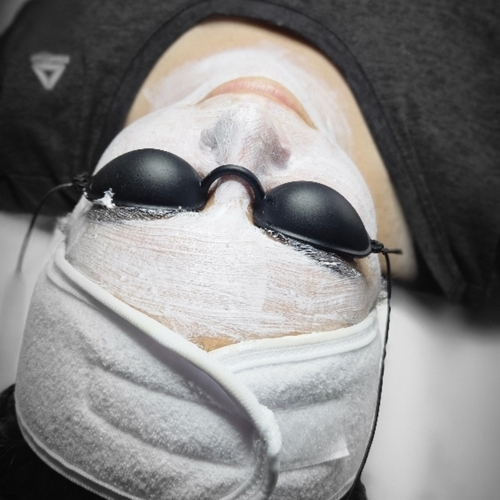 Facial 
