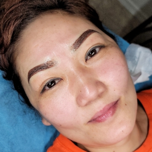 Ombre brows