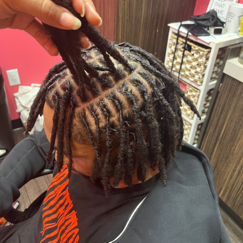 Loc retwist 
