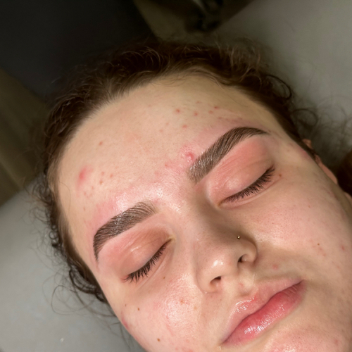 Brow lamination & Tint 