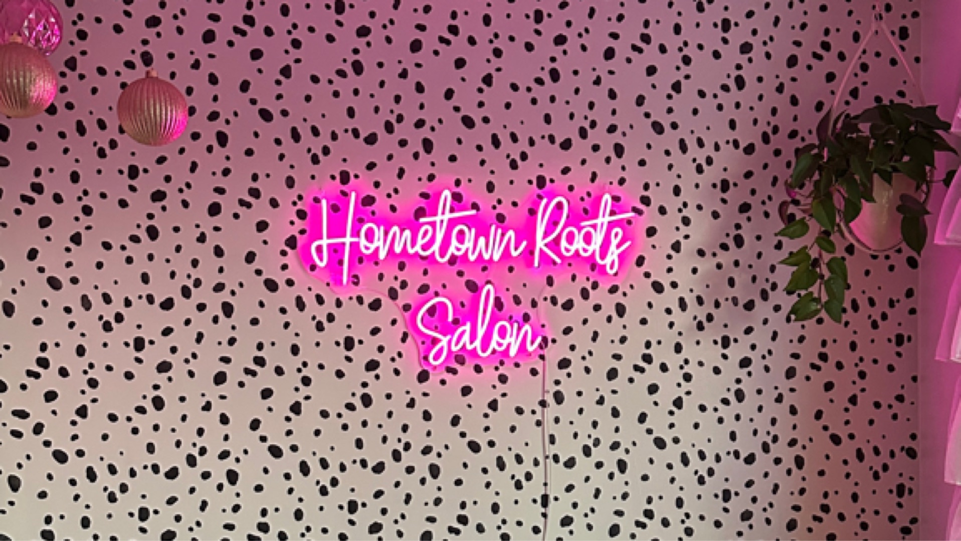 Sydney Davis Hometown Roots Salon