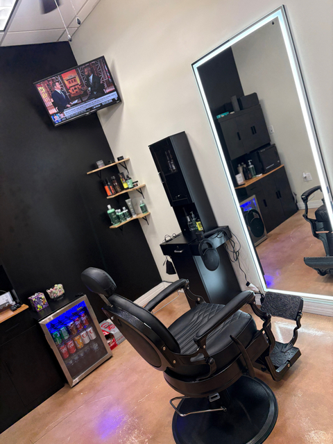 Buzz Bar Haircuts | Barber in Litchfield Park, AZ