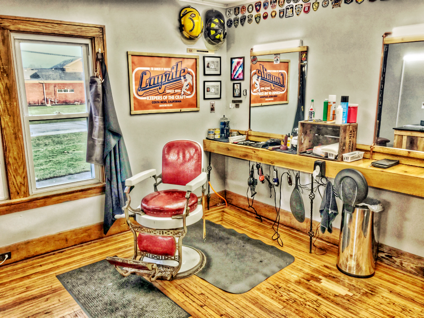 Center Barber House