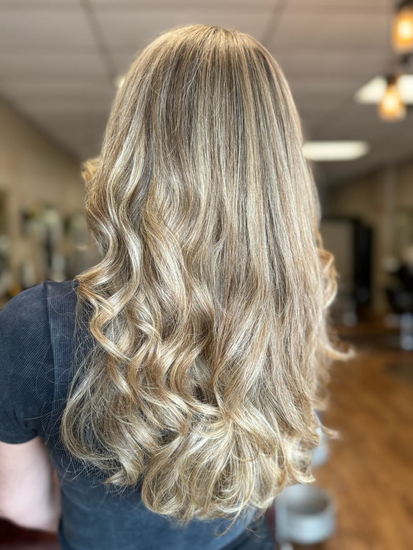 Francesca's Salon - Photo 1
