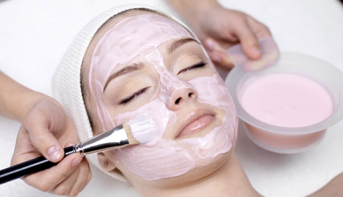 Glow Facial Studio by Michelle - service preview