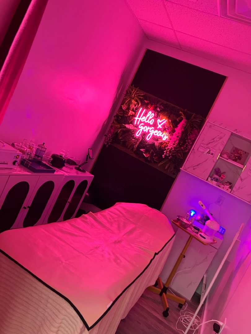 A Glow Within Waxing Co - Logo