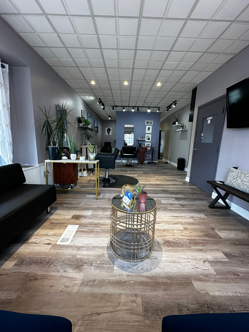 Salon Nine22 | Hair Salon in Whiting, IN