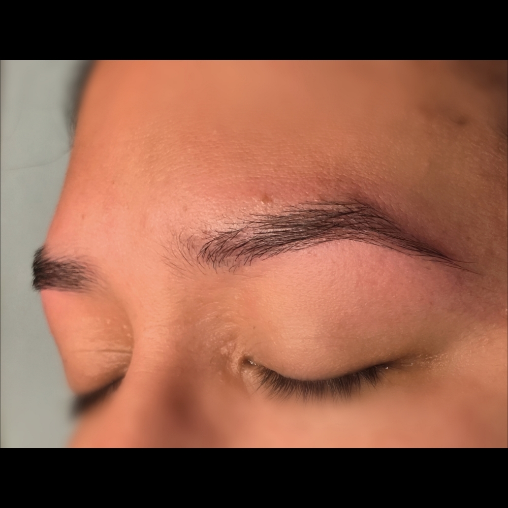 Brow Thread (Clean Up) at Krystal Eyes in Overland Park, KS