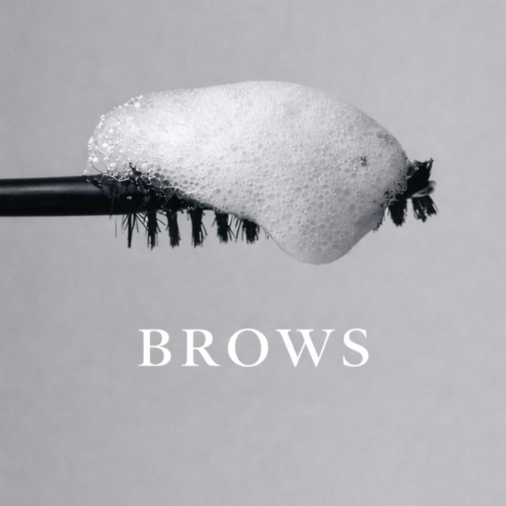 Brow Tint And Tweeze at Luxx Loft in Staten Island, NY