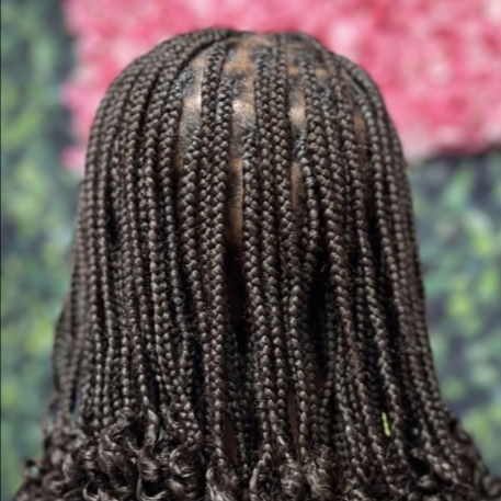 KNOTLESS BOB at Favourite Hair Braiding in Cantonsville, MD