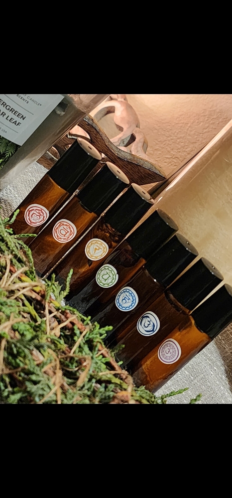 Essential oils and cleansing sprays