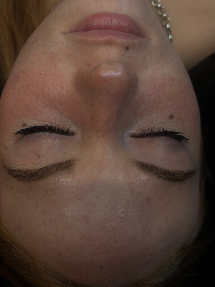 Brow Tint Lamination