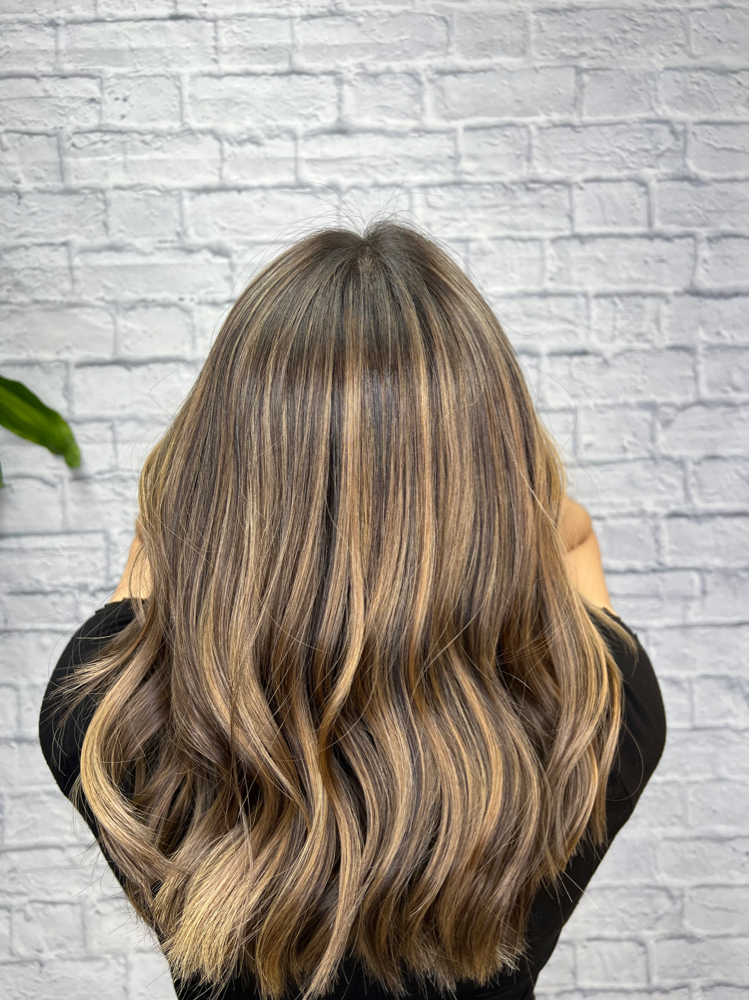 Women's Hair Cut & Blowdry