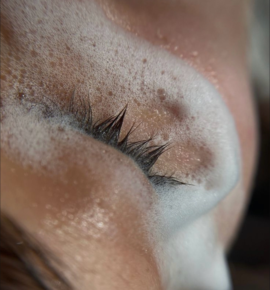 Lash Removal