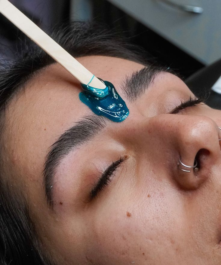 Eye Brow Wax