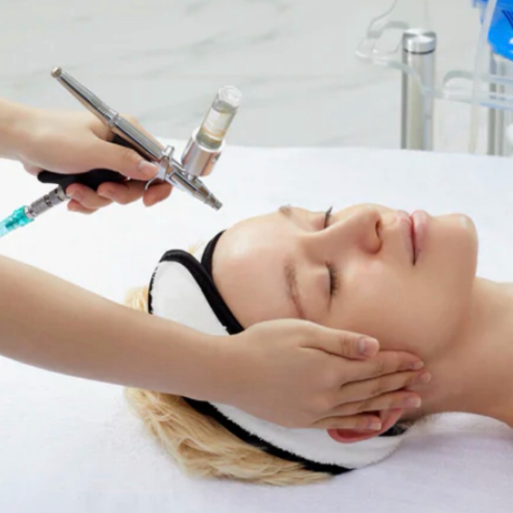 Oxygen Boost at Evey’s Lash & Beauty in New York, NY