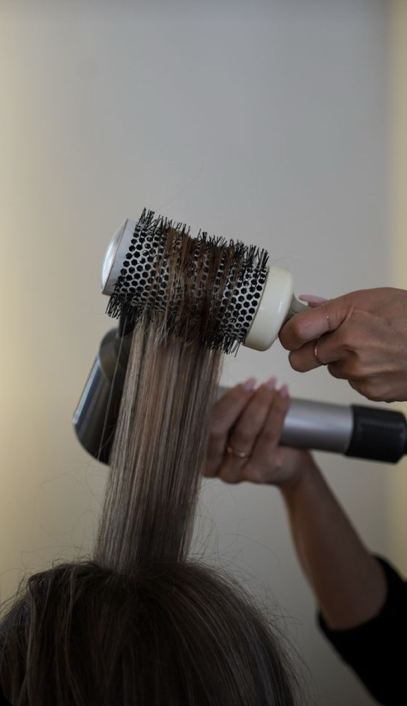 Shampoo and Blow dry