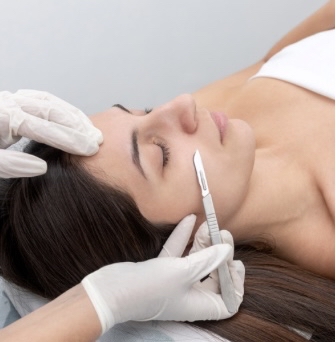 Dermaplane Facial