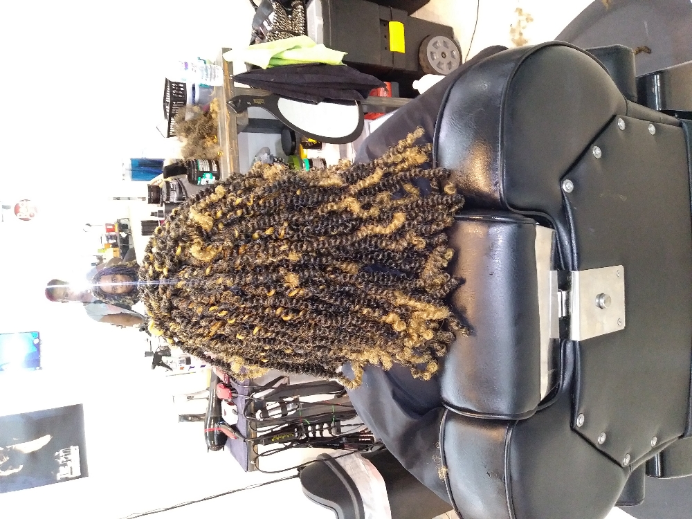Kinky Twist
