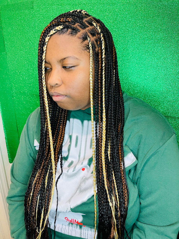 Medium Knotless Braids