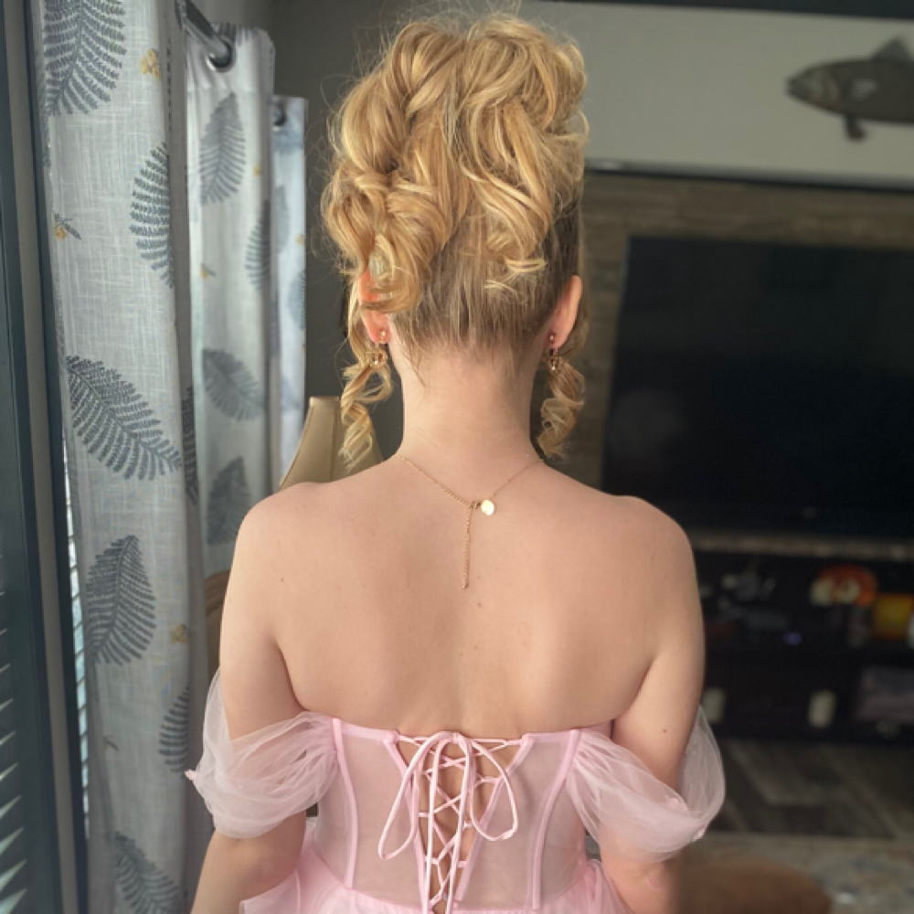 Formal Style at Lindsey’s Locks in Myrtle Beach, SC