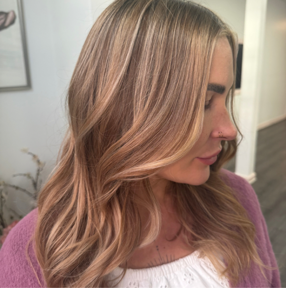 Face Frame Highlight at Sittin pretty styles in Burbank, CA