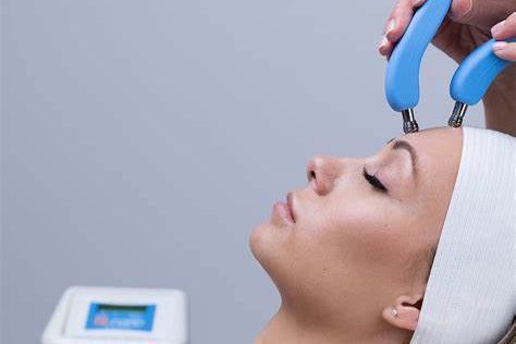 75 Min Microcurrent Facial