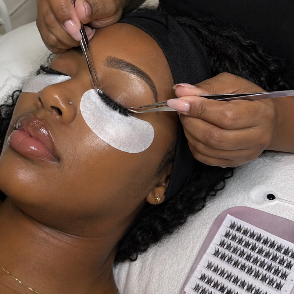 Cluster Lash Extentions at LuXperience Skin Studio in Royersford, PA