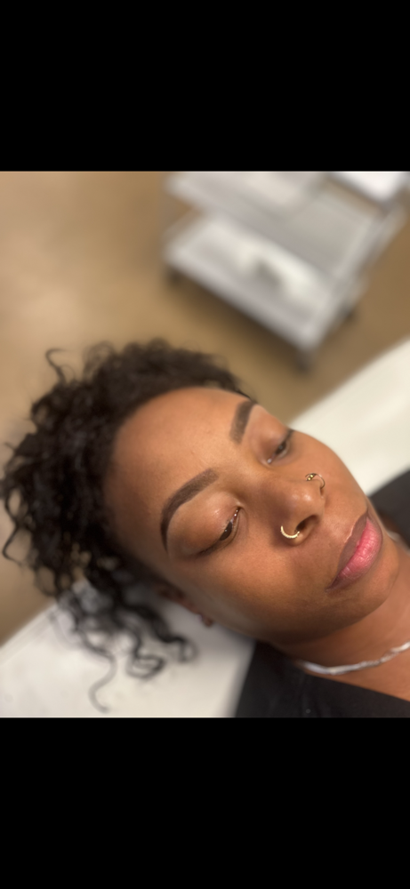 Brow wax + Tint
