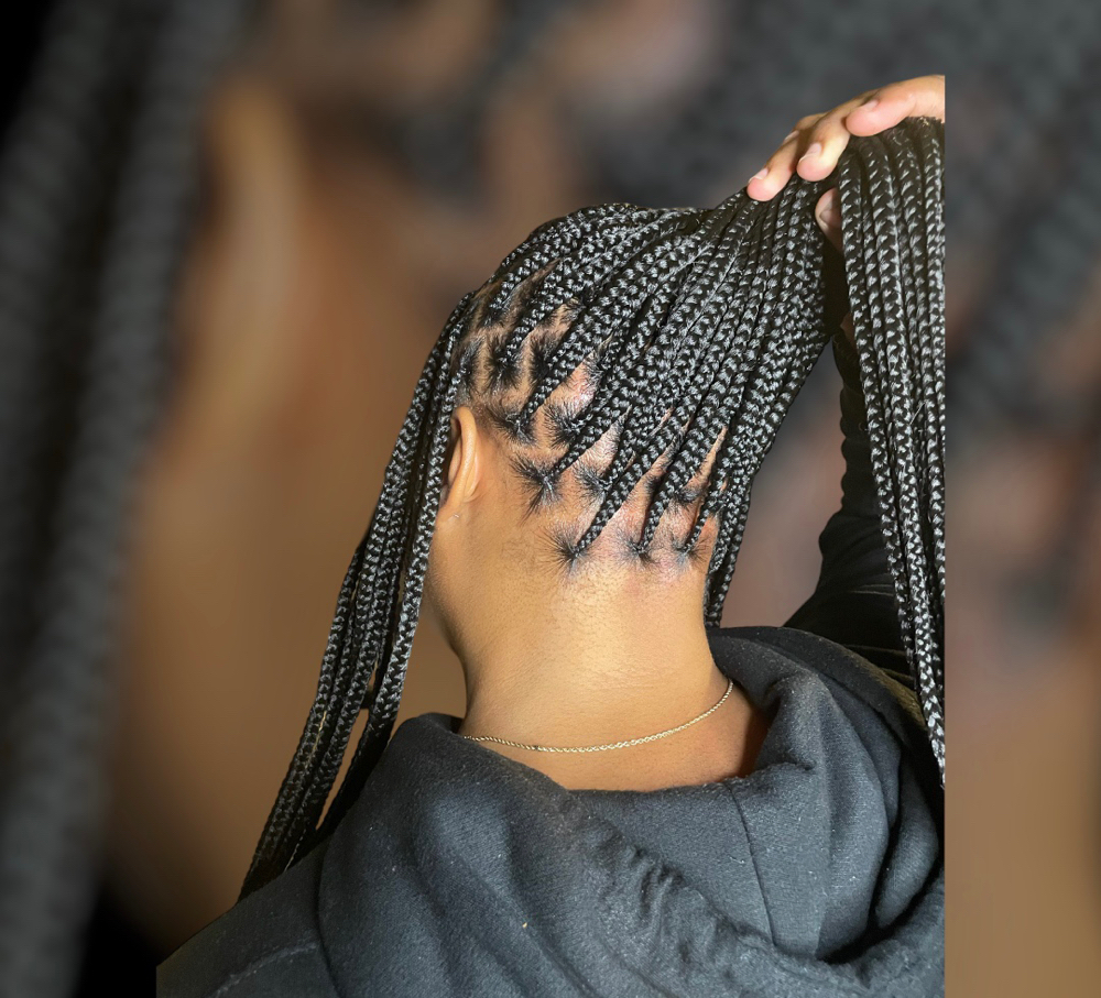 Medium Knotless Braids