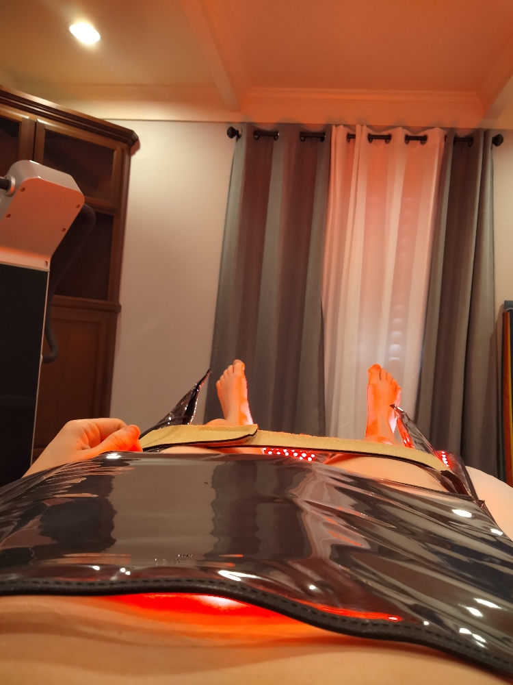 9 Sessions Of Red Light Therapy at Holly's Healing Touch Massage therapist in Martinez, CA