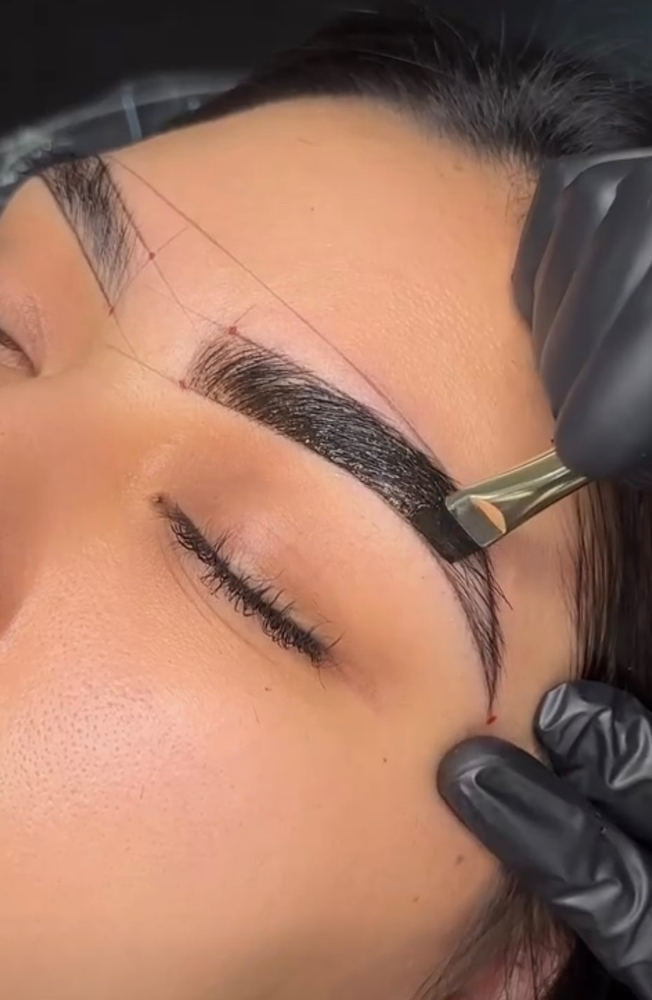 Brow Shaping & Stain